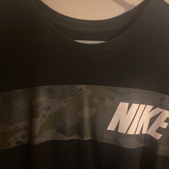 Men’s T-shirt - Picture 2 of 5